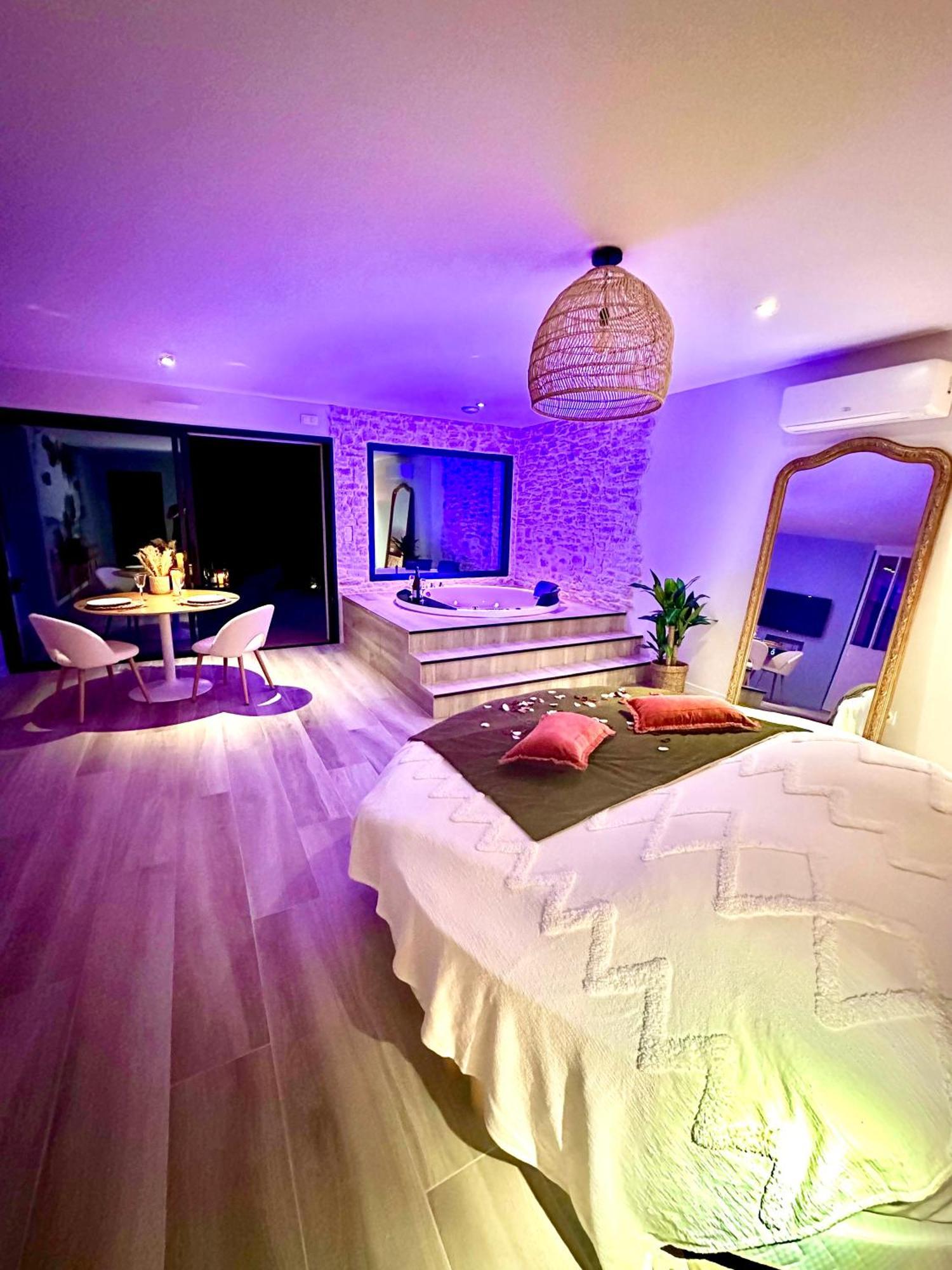 Les Suites Du Payre - Suite Romance Saint-Hilaire-de-Talmont Luaran gambar