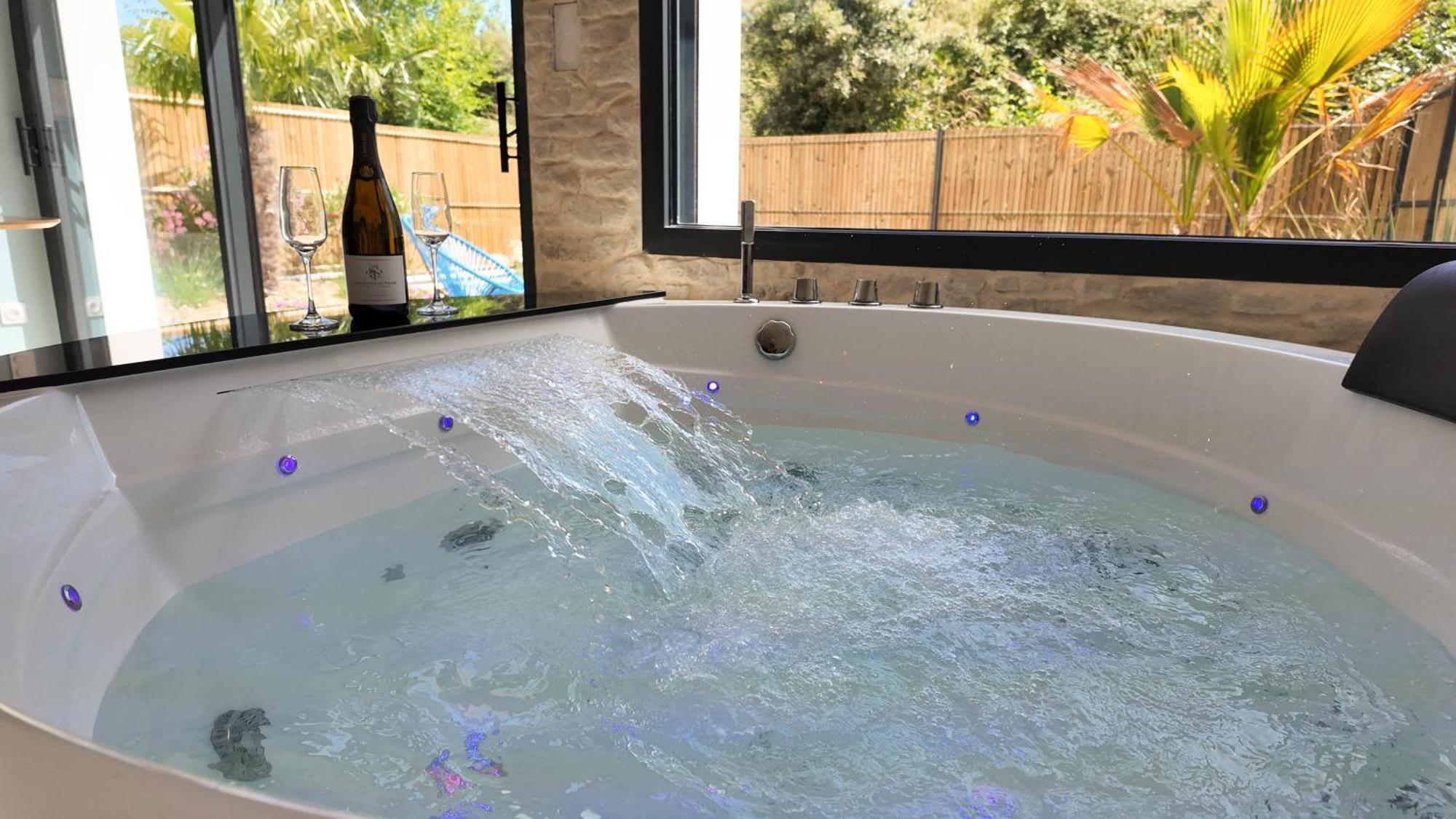 Les Suites Du Payre - Suite Romance Saint-Hilaire-de-Talmont Luaran gambar